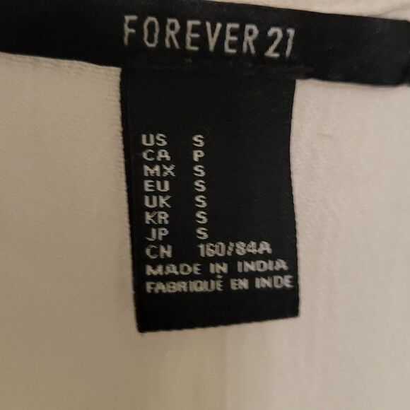 BRAND NEW FOREVER 21 SLEEVELESS WOMEN'S BLOUSE - Picture 5 of 16